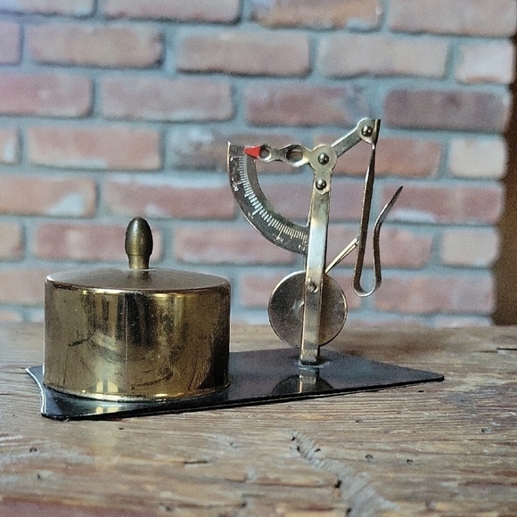 VINTAGE POSTAL SCALE STAMP REEL - Picture 1 of 6